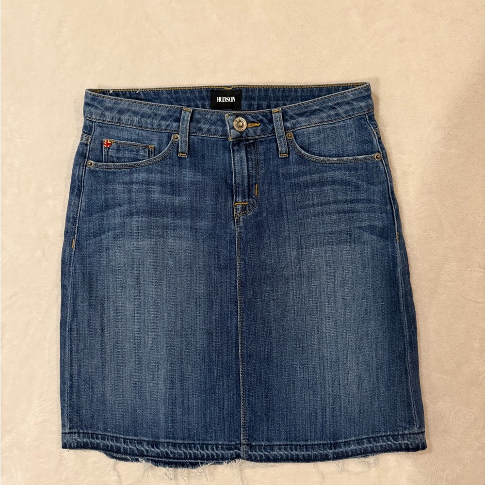 Hudson Jeans Hailey Denim Mini Skirt Raw Hem Size 25